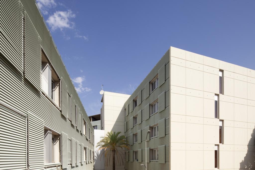 Residencia Universitaria Torre Girona - Barcelona — Fotos 1